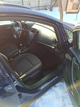 Predám opel astra 2012 - 4