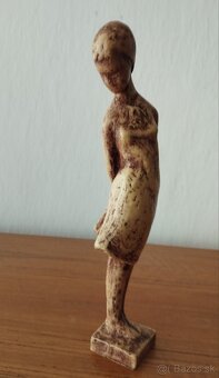 Soška dievčaťa - 4