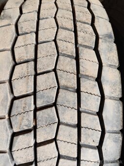 • 315/70 R22,5 APOLLO - KOMPLET NA DISKOCH - 4