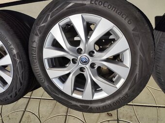 5x114,3  R17 , 215/60 R17 CAPTUR 2 - 4