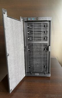 PC || i5-8600k 5.0GHz | RTX 2060 Super 8GB | 16 GB DDR4 - 4