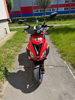 Aprilia sr 50 ditech Factory - 4