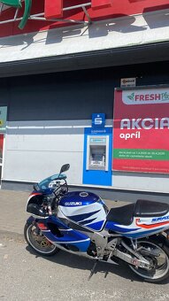 Suzuki gxs srad 750 - 4