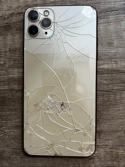 iPhone 11 pro max 64GB gold - 4