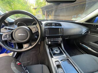Jaguar XE AWD 2.0d - 4
