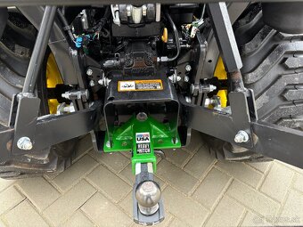 John deere 1025r - 4