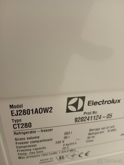 Predám Chladničku s mrazničkou - 4