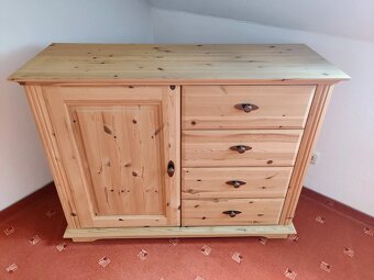 Masivní ložnice (406) - 4