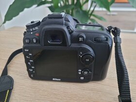 Nikon D7100 + AF-S DX NIKKOR 18-105mm + batoh - 4