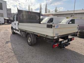 Iveco Daily 2.3 JTD Valník 2012 97 606 km 7 míst - 4