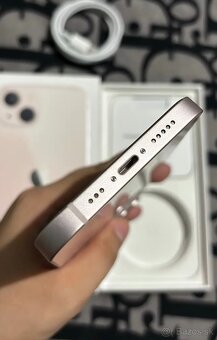 Apple iPhone 13 - 4