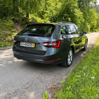 Škoda Superb 2.0 TDi DSG - 4