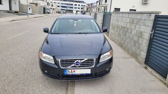 Volvo S80 2.4 D5 manuál - 4