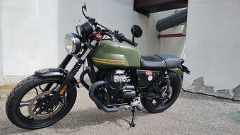 Moto Guzzi V7 III Stone - 4