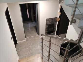 Predám pekný rodinný dom zariadený-novostavba pri BB - 4