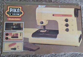 Retro hračka mašina PIKO - 4