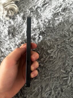 iPhone 14 - 4