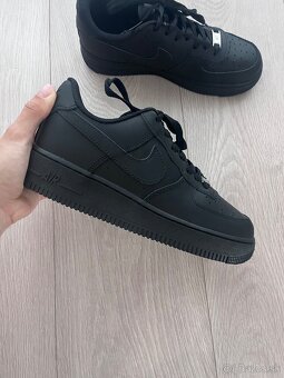 Čierne Nike Air Force 1 - 4