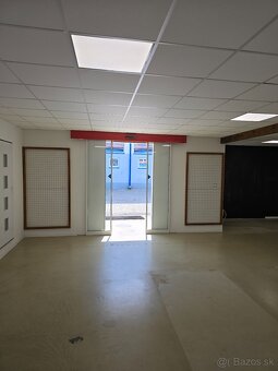 Predajňa a sklady v centre Žiliny s parkovaním - 4
