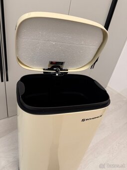 Odpadkový kôš Songmics, kuchynský, 30l, kovový - 4