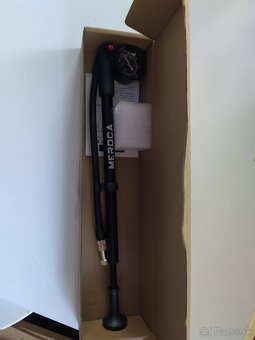 Pumpa na tlmice bicykla - 4