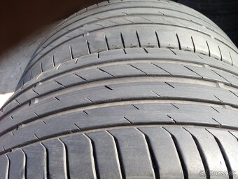 Predám letné Pneu 225/45r17 5/6mm - 4