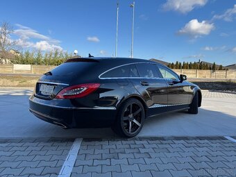 Mercedes Benz CLS350 Shooting Brake - 4