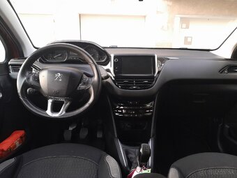 Predám Peugeot 208 1.2l pure tech 42000km - 4