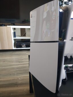 Predám PS5 Slim s mechanikou+2×Dualsense5+záruka. - 4