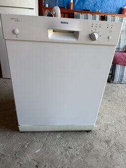 Vstavaná umývačka riadu 45 cm Bosch - ilustračné foto - 4