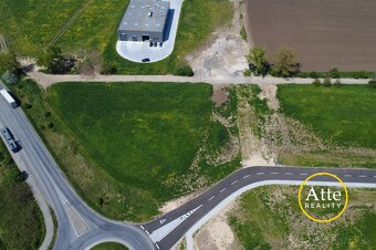 Komerčný stavebný pozemok 1186 m² - 4