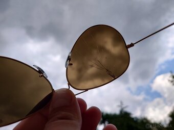 Predám ORIGINÁL POŠKODENÉ RayBan polarizačné okuliare - 4