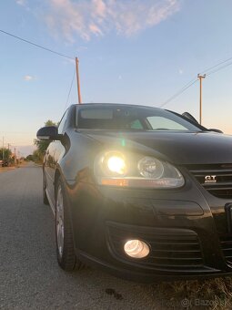 Golf 5 - 4