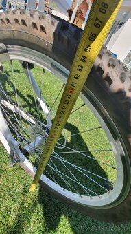 Bicykel + cyklistická prilba - 4