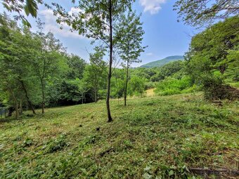 Stavebný pozemok 820 m2- Nová Bana - schválená VODA - 4