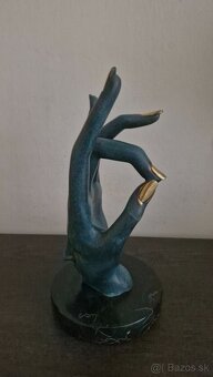 Salvador Dali  -  ruka - bronz - 4
