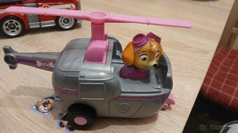Tlapkova patrola - autička - 4
