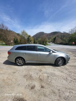 Toyota Avensis T27 - 4