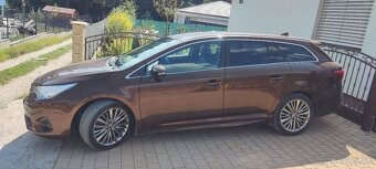 Toyota Avensis Executive 2.0 D-4D - 4