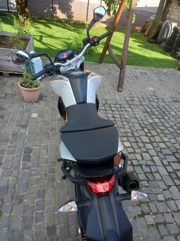 KTM Duke690 - 4