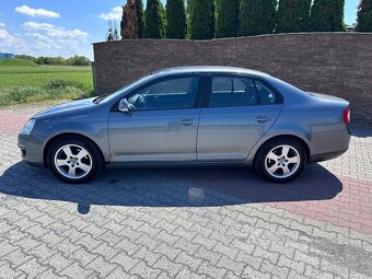Volkswagen Jetta 1.9 TDI PD - 4