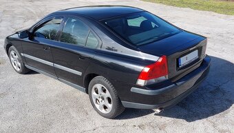 Volvo S60 2,4T AWD - 4