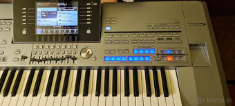 Yamaha Tyros 5 - 4