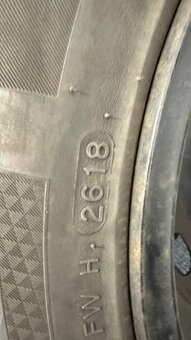 Predam zimne 205/55 R16 + plechove disky - 4