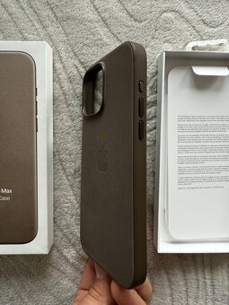 NOVÝ kryt pre Apple 15 Pro Max tkaninový - béžový - 4