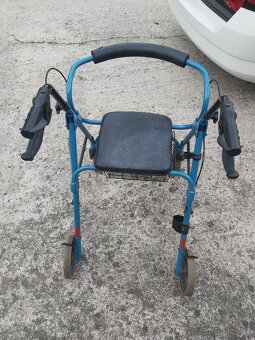 Štvorkolesové chodítko pre seniorov - 4
