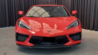 Chevrolet Corvette Stingray (2023) - 4