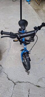 Detsky bicykel s kolieskami a drzadlom - 4