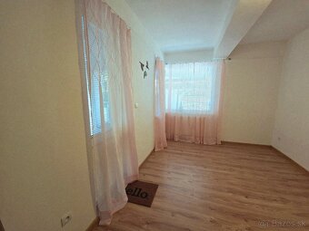 4i byt s terasou - 4