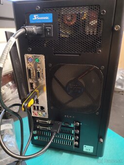 Kompaktny počítač - 4